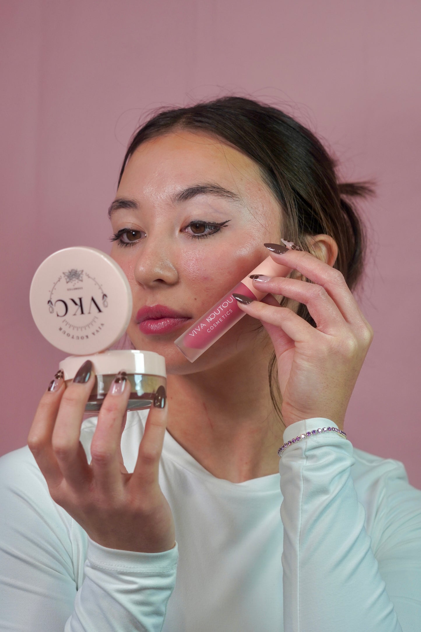 Girly Face Glossy Lip Gloss, Pink