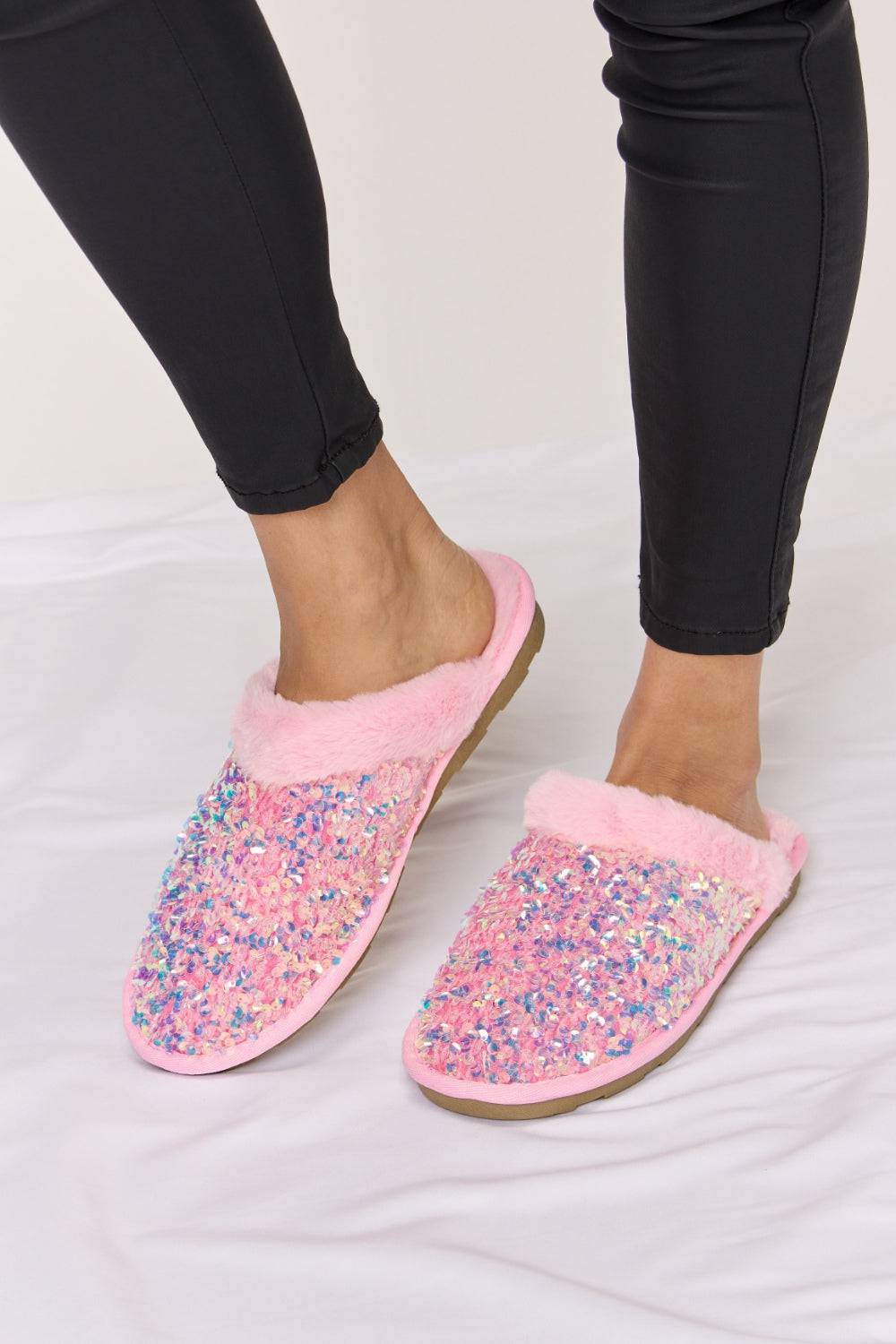 Plush Round Toe Slippers